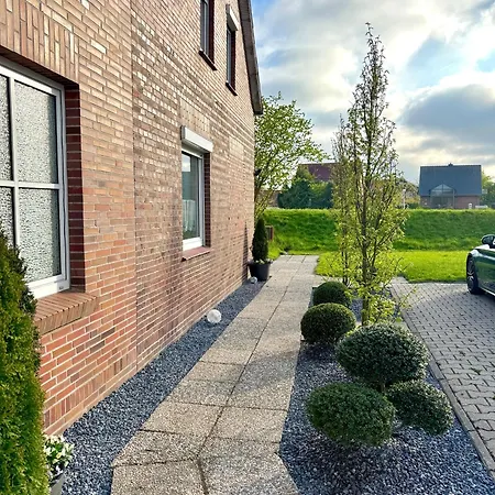 Apartment Kapitän Mit Terrasse Und Garten Bensersiel