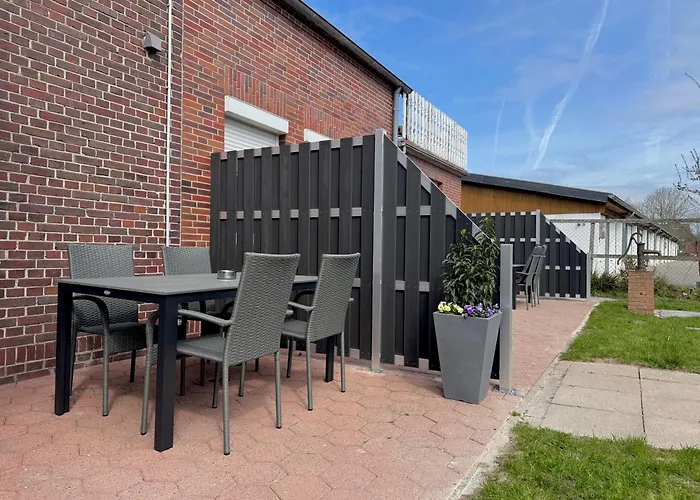 Kapitaen Mit Terrasse Und Garten